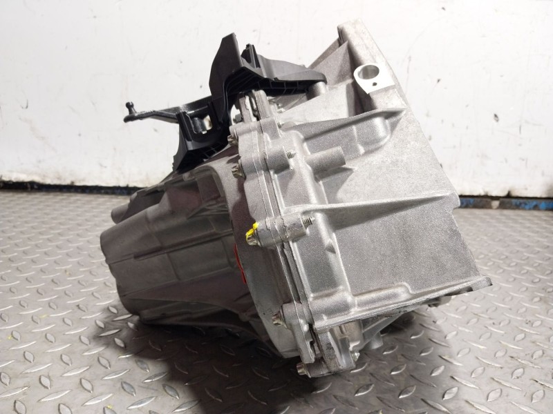 Recambio de caja cambios para renault megane iv berlina 5p 1.3 tce cat referencia OEM IAM 320100000R TL4352 