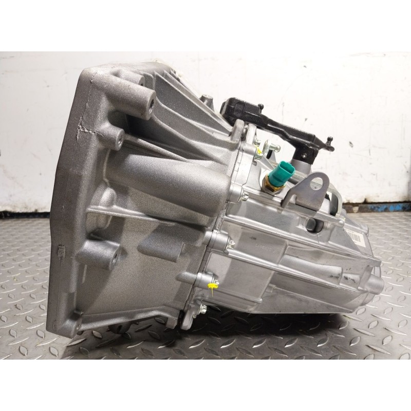 Recambio de caja cambios para renault megane iv berlina 5p 1.3 tce cat referencia OEM IAM 320100000R TL4352 