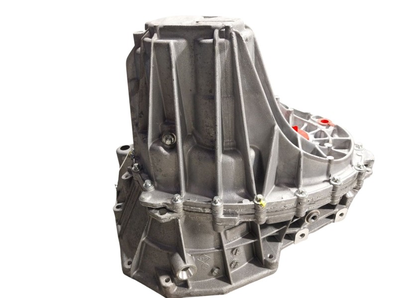 Recambio de caja cambios para renault megane iii berlina 5 p 1.6 16v referencia OEM IAM 770100598 TL4A030 