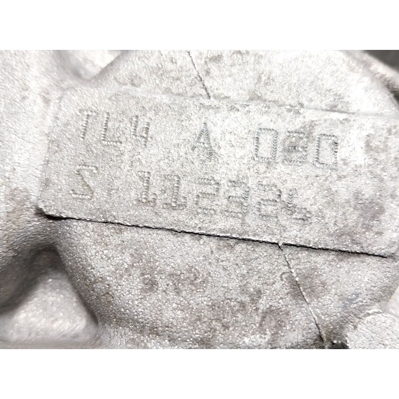 Recambio de caja cambios para renault megane iii berlina 5 p 1.6 16v referencia OEM IAM 770100598 TL4A030 