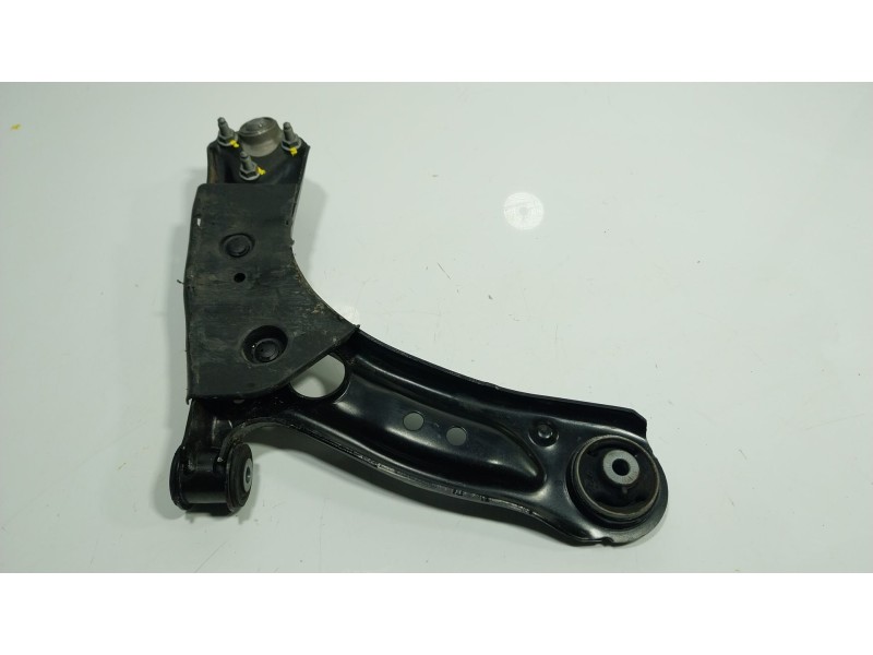 Recambio de brazo suspension superior delantero izquierdo para seat leon sportstourer (kl8) 2.0 tdi 85kw referencia OEM IAM   
