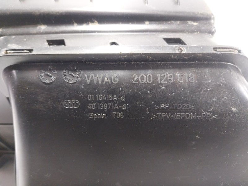 Recambio de filtro aire para seat leon sportstourer (kl8) fr referencia OEM IAM  5QF129601A 