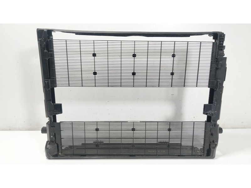 Recambio de canalizador aire para bmw z4 roadster (g29) sdrive 20 i referencia OEM IAM  17119487777 