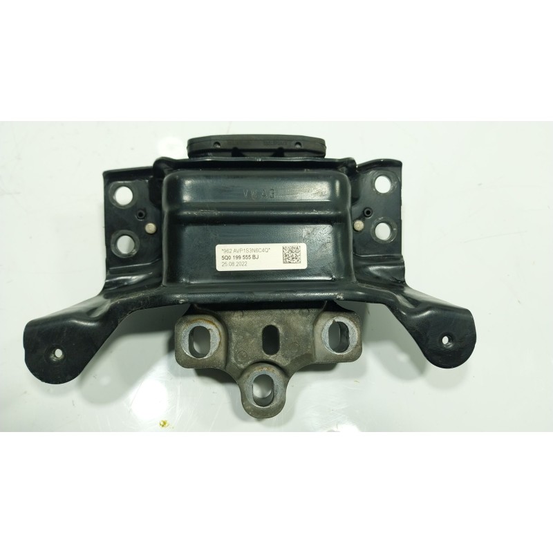 Recambio de soporte motor izquierdo para seat leon sportstourer (kl8) 2.0 tdi 85kw referencia OEM IAM  5Q0199555BJ 