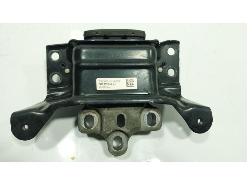 Recambio de soporte motor izquierdo para seat leon sportstourer (kl8) 2.0 tdi 85kw referencia OEM IAM  5Q0199555BJ 