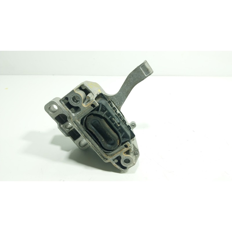 Recambio de soporte motor derecho para seat leon sportstourer (kl8) 2.0 tdi 85kw referencia OEM IAM  5WA199262AA 