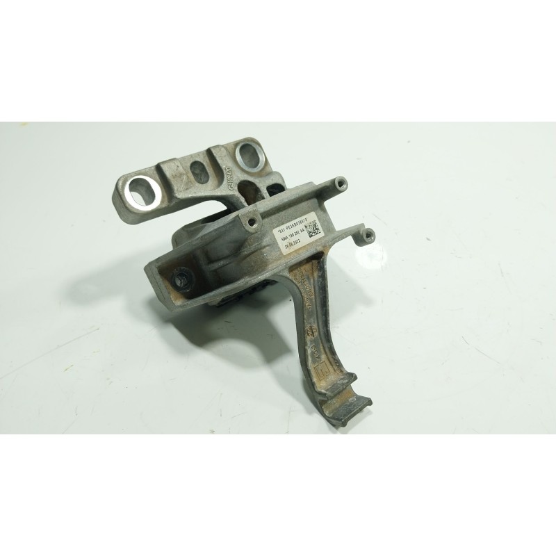 Recambio de soporte motor derecho para seat leon sportstourer (kl8) 2.0 tdi 85kw referencia OEM IAM  5WA199262AA 