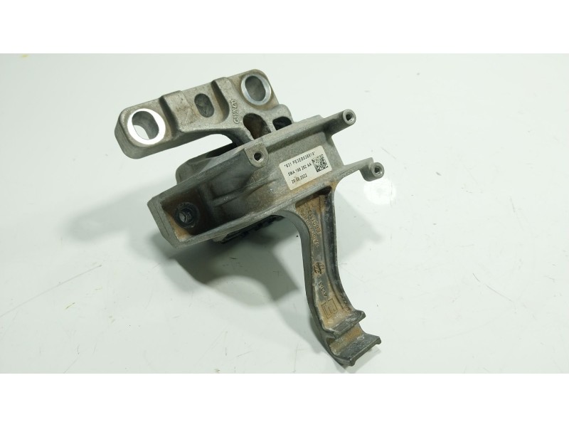 Recambio de soporte motor derecho para seat leon sportstourer (kl8) 2.0 tdi 85kw referencia OEM IAM  5WA199262AA 