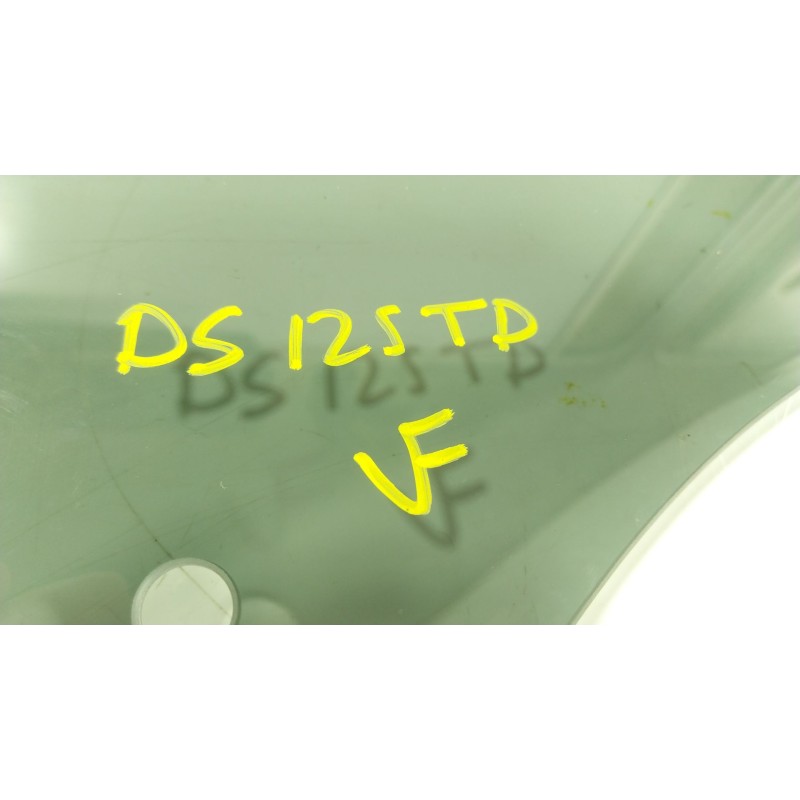 Recambio de cristal puerta trasero derecho para ford ecosport 1.0 ecoboost referencia OEM IAM 1848265 DN1BA25712C 