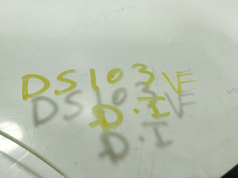 Recambio de cristal puerta delantero izquierdo para kia stonic (yb) 1.2 cvvt referencia OEM IAM   