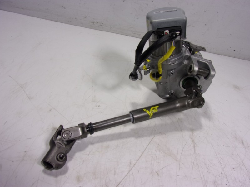 Recambio de columna direccion para toyota yaris 1.5 vvti hev referencia OEM IAM 4520A0D580 45250K0060 