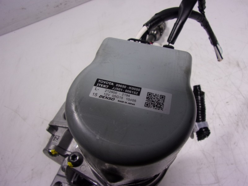 Recambio de columna direccion para toyota yaris 1.5 vvti hev referencia OEM IAM 4520A0D580 45250K0060 