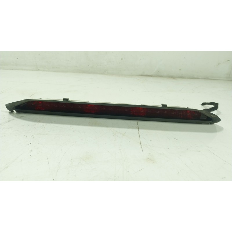 Recambio de piloto trasero central para opel vectra c station wagon (z02) 2.0 dti (f35) referencia OEM IAM   