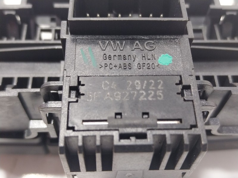 Recambio de palanca freno de mano para seat leon sportstourer (kl8) fr referencia OEM IAM 5FA927225 5FA927225 