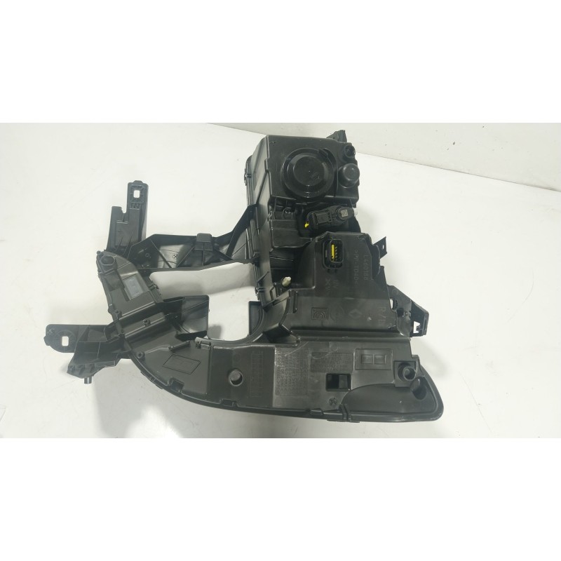 Recambio de faro derecho para renault master iv 2.3 dci diesel fap energy cat referencia OEM IAM  260106174R 