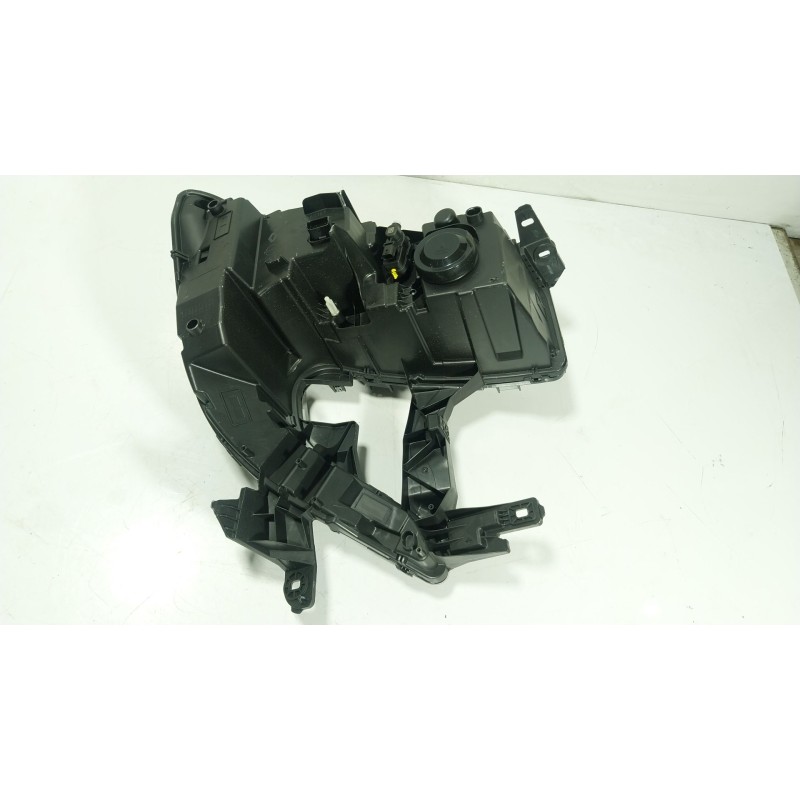 Recambio de faro izquierdo para renault master iv 2.3 dci diesel fap energy cat referencia OEM IAM  260608459R 
