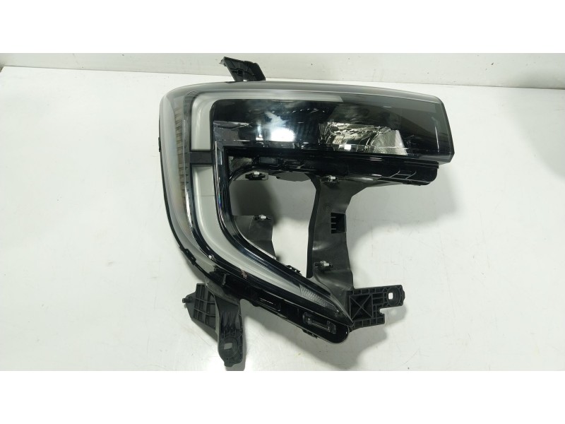 Recambio de faro derecho para renault master iv 2.3 dci diesel fap energy cat referencia OEM IAM  260106174R 