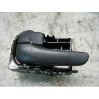 MANETA INTERIOR DELANTERA IZQUIERDA 