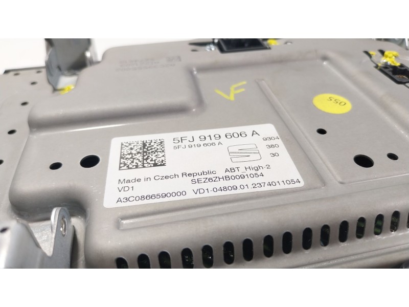 Recambio de pantalla multifuncion para seat arona (kj7, kjp) 1.0 tsi referencia OEM IAM 5FJ919606A 5FJ919606A 