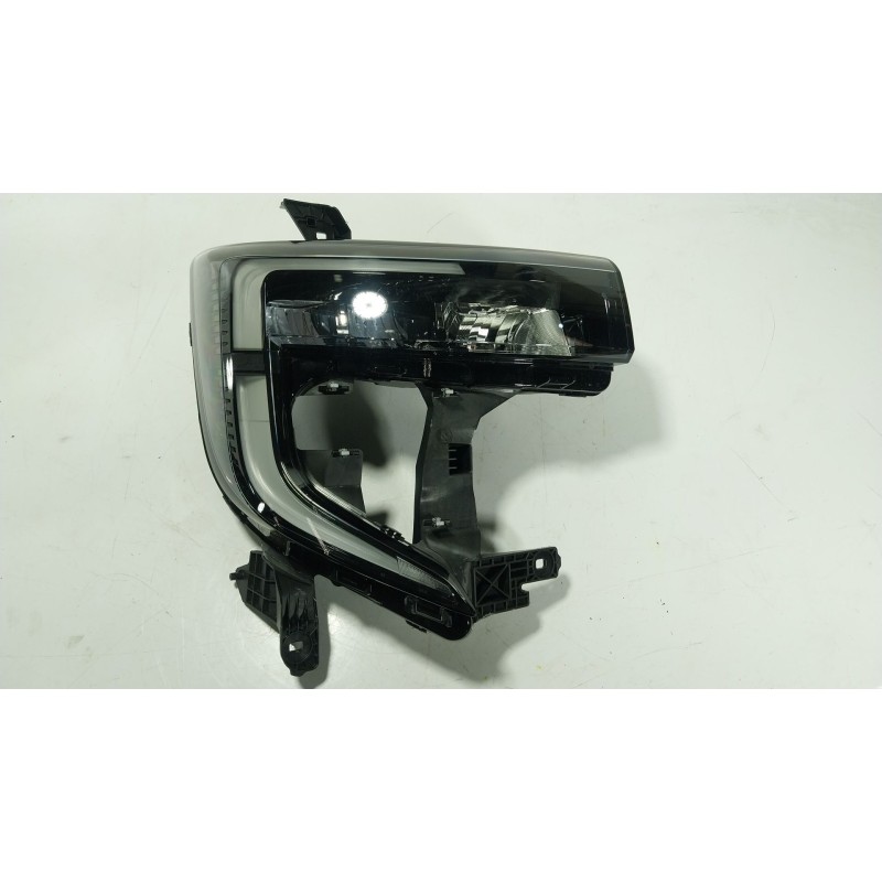 Recambio de faro derecho para renault master iv 2.3 dci diesel fap energy cat referencia OEM IAM  260107323R 
