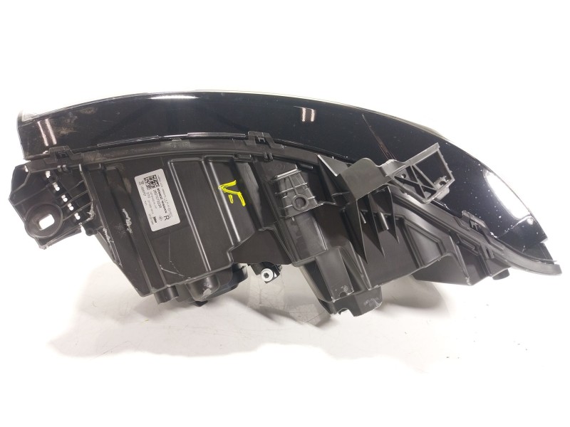 Recambio de faro derecho para renault master iv 2.3 dci diesel fap energy cat referencia OEM IAM  260107323R 