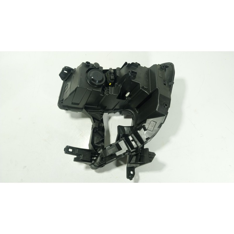 Recambio de faro derecho para renault master iv 2.3 dci diesel fap energy cat referencia OEM IAM  260107323R 