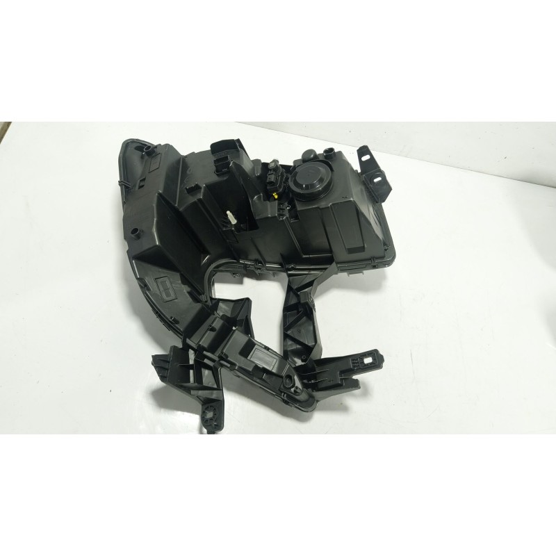 Recambio de faro izquierdo para renault master iv 2.3 dci diesel fap energy cat referencia OEM IAM  260608459R 