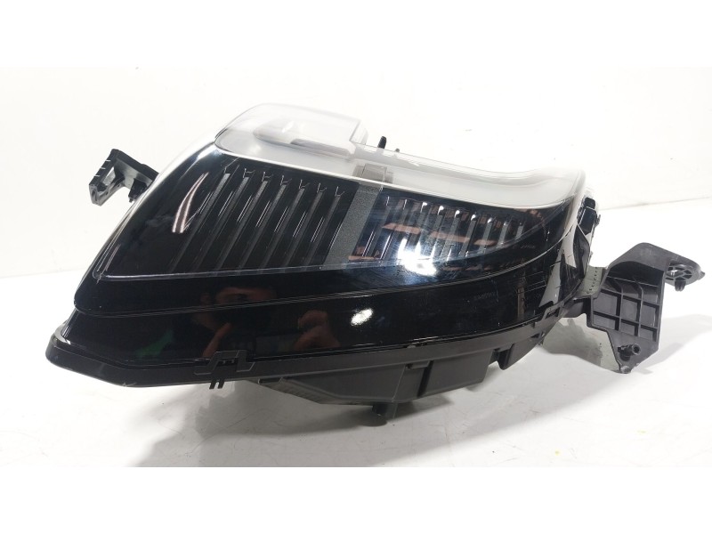 Recambio de faro derecho para renault master iv 2.3 dci diesel fap energy cat referencia OEM IAM  260106174R 
