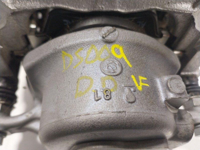 Recambio de pinza freno delantera derecha para bmw z4 roadster (g29) sdrive 20 i referencia OEM IAM 34106872800 P01J 