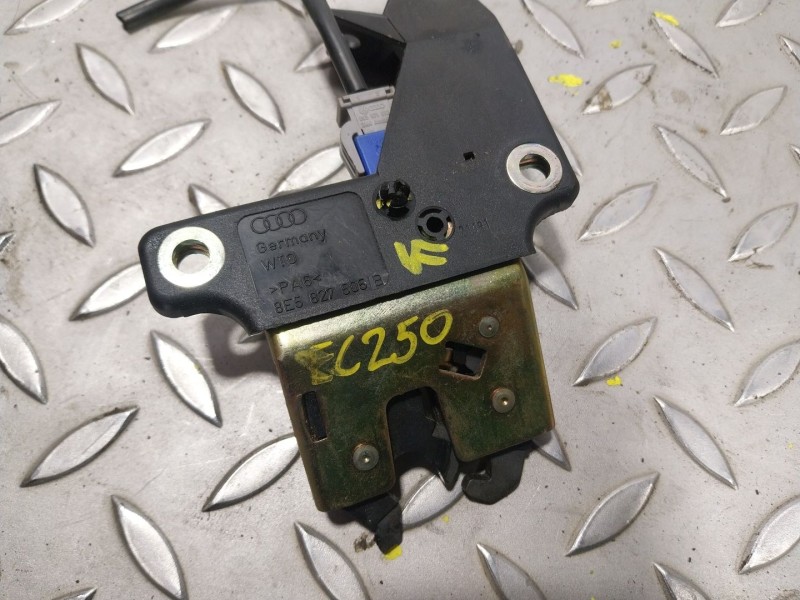 Recambio de cerradura maletero / porton para audi a4 b6 (8e2) 1.8 t referencia OEM IAM   