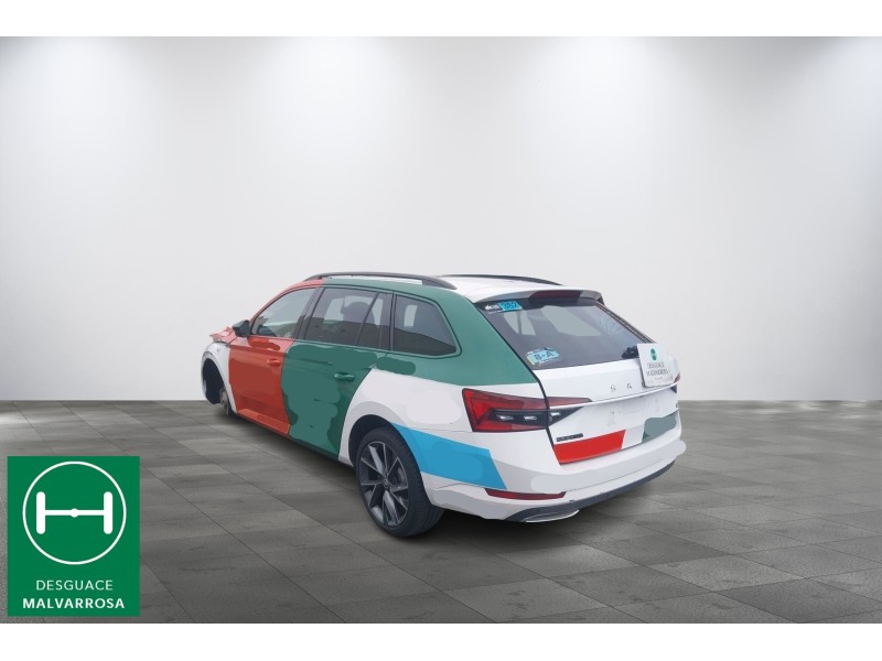 skoda superb iii station wagon (3v5) del año 2023