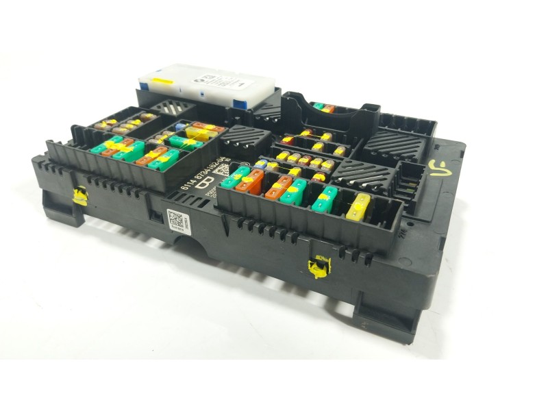 Recambio de caja reles / fusibles para bmw z4 roadster (g29) sdrive 20 i referencia OEM IAM 61148734162 61148734162 