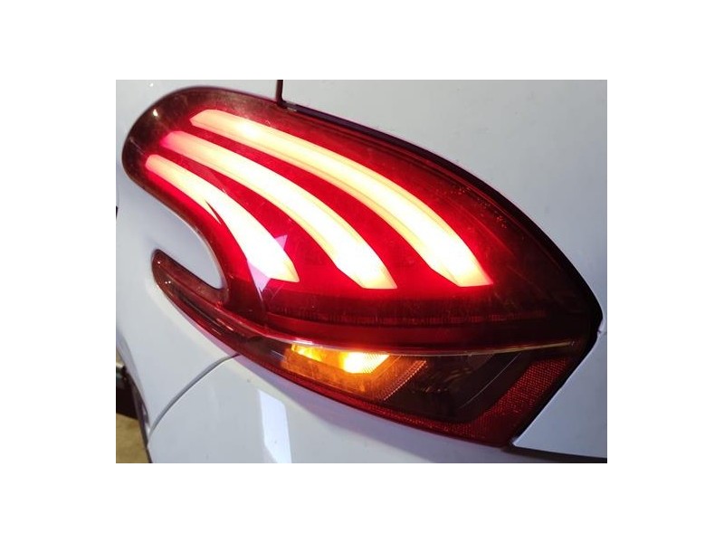 Recambio de piloto trasero izquierdo para peugeot 208 i (ca_, cc_) 1.2 vti 82 referencia OEM IAM 9810343080  