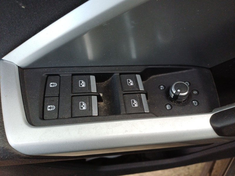 audi q3 sportback (f3n) del año 2021