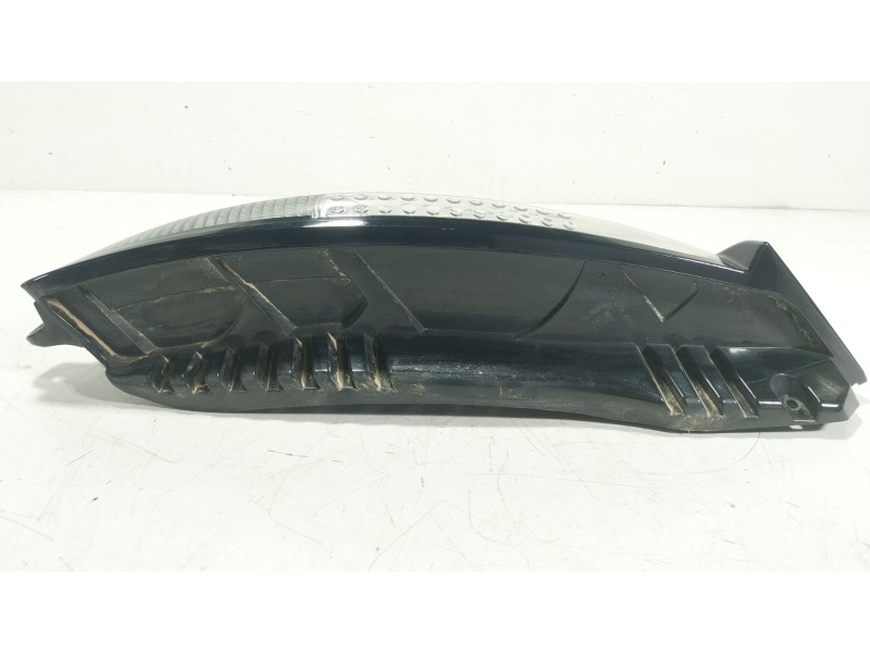 Recambio de piloto trasero izquierdo para citroën c-zero c-zero referencia OEM IAM 6350NE  