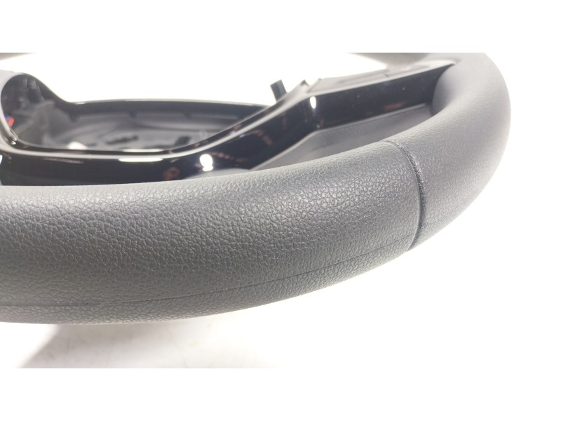 Recambio de volante para dacia sandero iii 1.0 tce 110 referencia OEM IAM  484002535R 