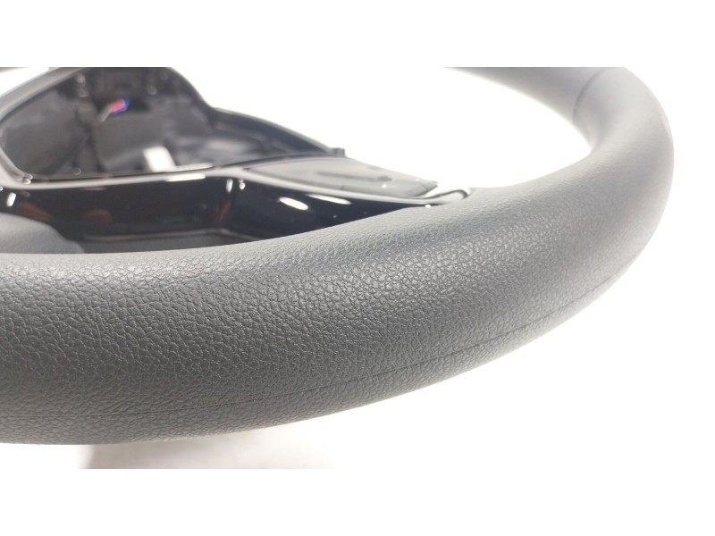 Recambio de volante para dacia sandero iii 1.0 tce 110 referencia OEM IAM  484002535R 