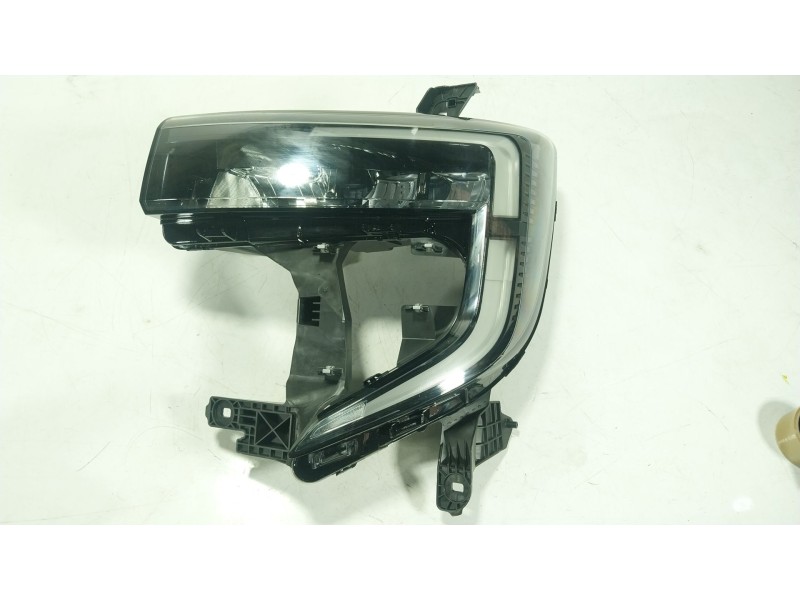Recambio de faro izquierdo para renault master iv 2.3 dci diesel fap energy cat referencia OEM IAM  260609073R 