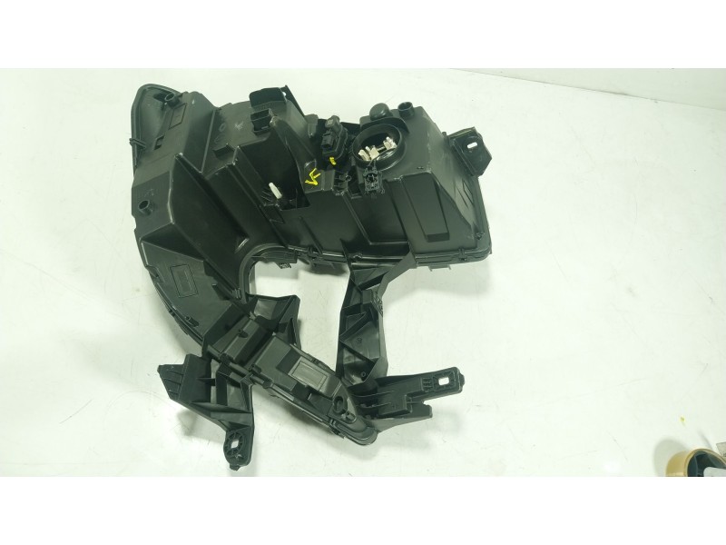 Recambio de faro izquierdo para renault master iv 2.3 dci diesel fap energy cat referencia OEM IAM  260609073R 