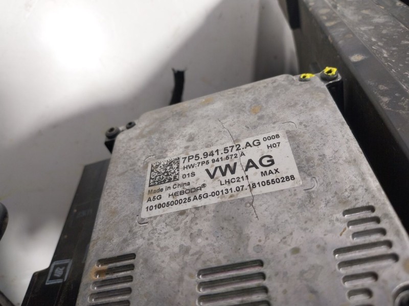 Recambio de faro derecho para volkswagen tiguan (ad1, ax1) 2.0 tdi referencia OEM IAM  5NB941082D 