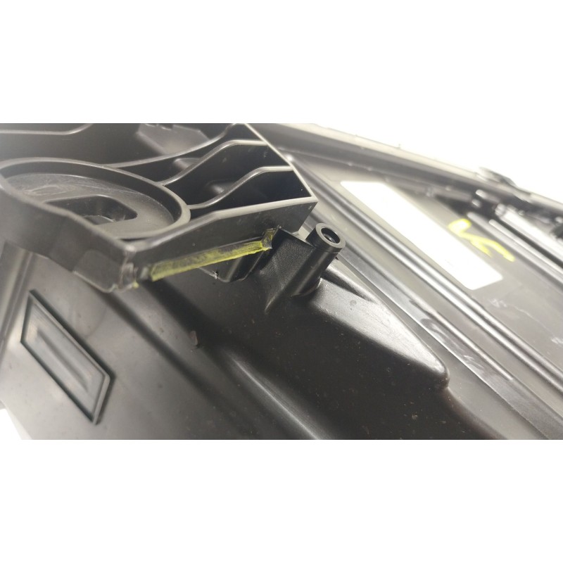 Recambio de faro derecho para renault master iv 2.3 dci diesel fap energy cat referencia OEM IAM  260106174R 