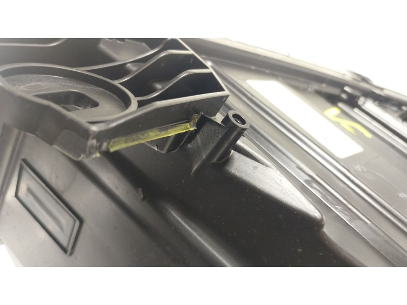 Recambio de faro derecho para renault master iv 2.3 dci diesel fap energy cat referencia OEM IAM  260106174R 