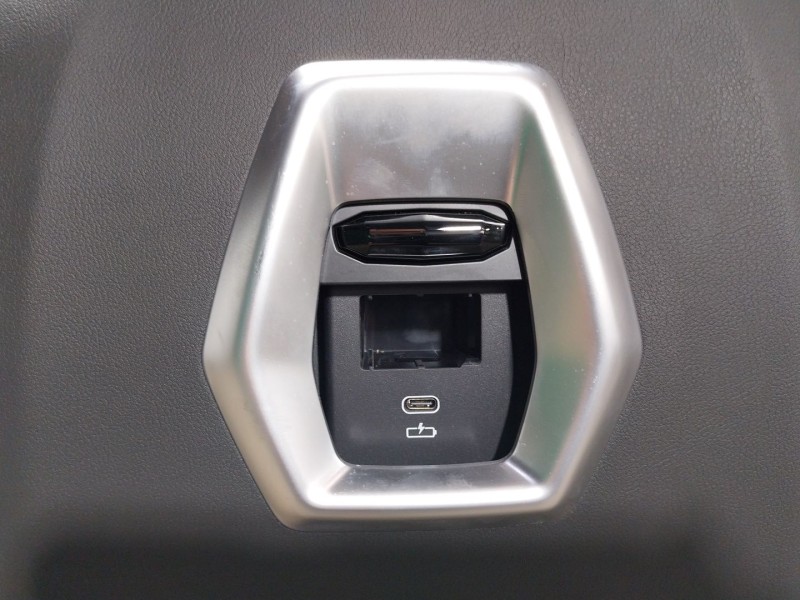 Recambio de juego asientos completo para bmw xm (g09) plug-in-hybrd a las 4 ruedas referencia OEM IAM   