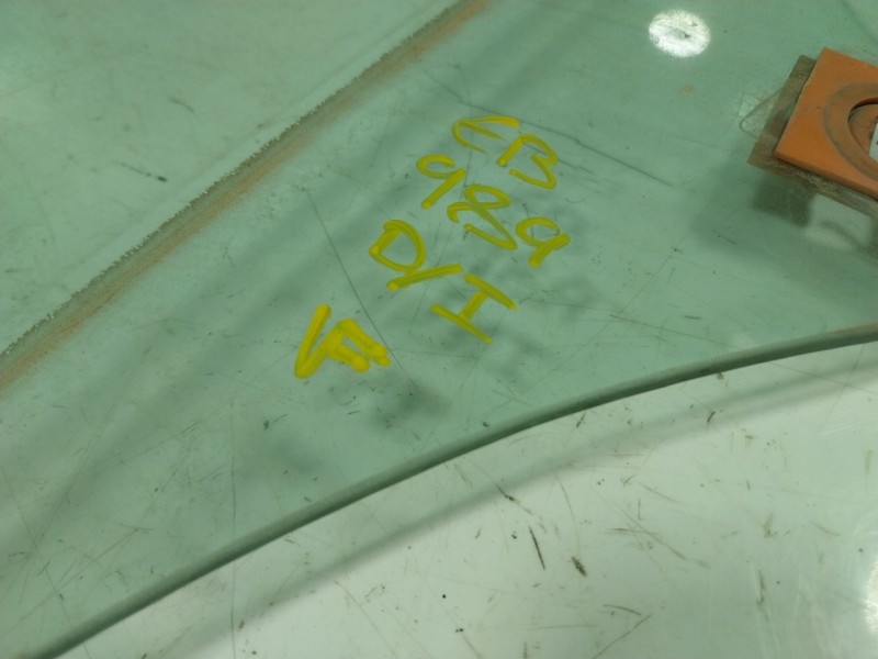 Recambio de cristal puerta delantero izquierdo para audi a3 sportback (8pa) 1.6 tdi referencia OEM IAM   