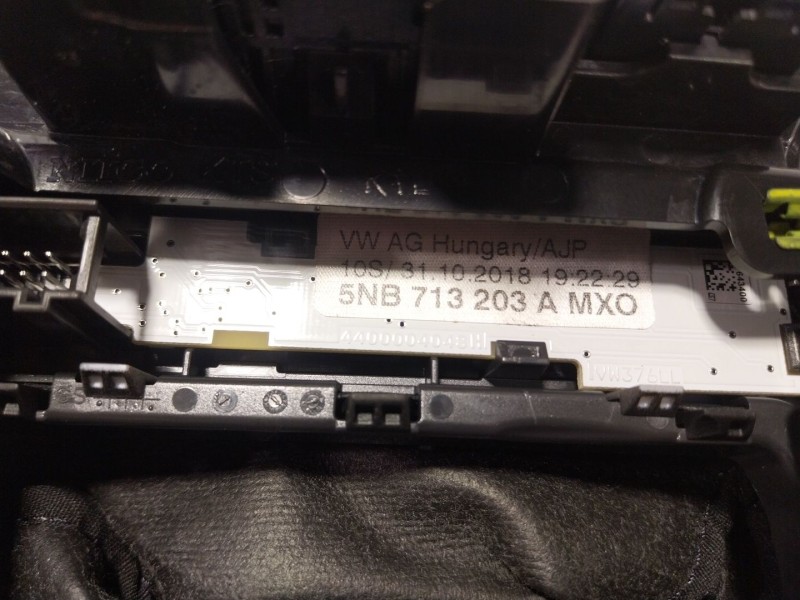 Recambio de palanca cambio para volkswagen tiguan (ad1, ax1) 2.0 tdi referencia OEM IAM 5Q1713059K 5NB713203A 