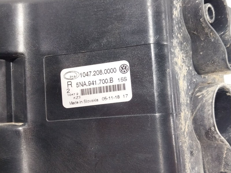 Recambio de faro antiniebla derecho para volkswagen tiguan (ad1, ax1) 2.0 tdi referencia OEM IAM  5NA941700B 