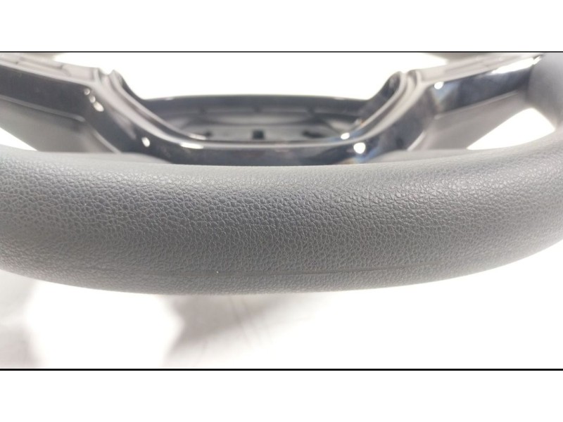 Recambio de volante para dacia sandero iii 1.0 tce 110 referencia OEM IAM 484002535R 484002535R 