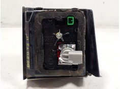 Recambio de piloto trasero derecho interior para land rover discovery sport (l550) 2.0 d 4x4 referencia OEM IAM  FK7213193  2