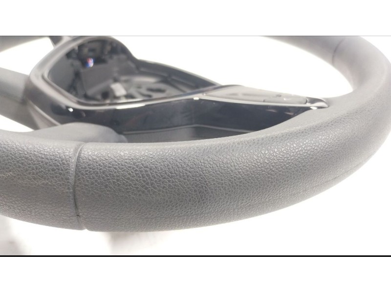 Recambio de volante para dacia sandero iii 1.0 tce 110 referencia OEM IAM  484002335R 