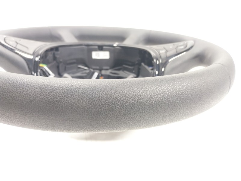 Recambio de volante para dacia sandero iii 1.0 tce 110 referencia OEM IAM 484002535R 484002535R 